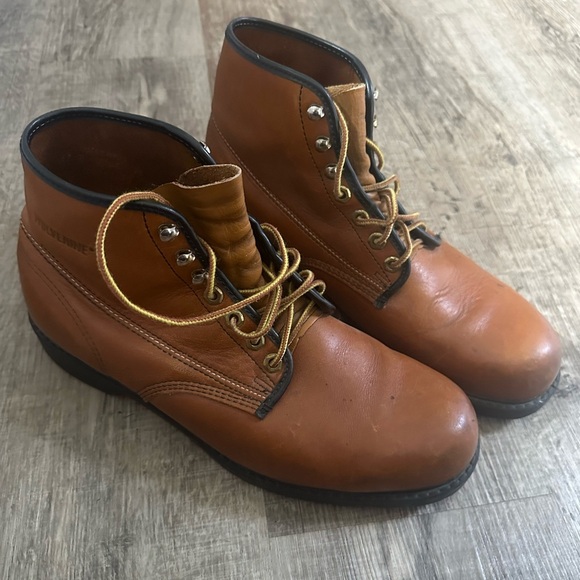 Wolverine Brown Leather Men\'s Boots, oil proof, rare find, excellent boots main image 12